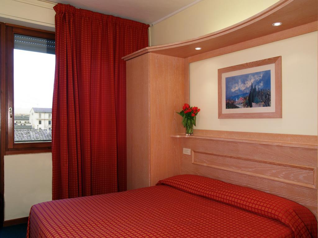 Hotel Meridiana Florence Luaran gambar