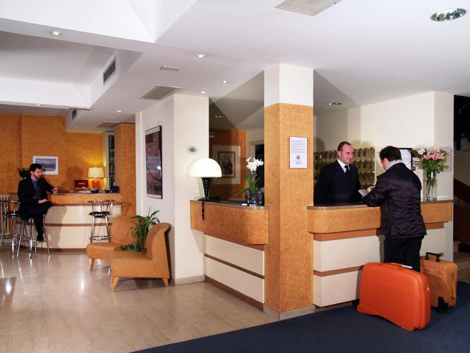 Hotel Meridiana Florence Luaran gambar